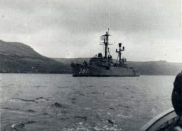 image32.jpg Vance at anchor in New Zealand