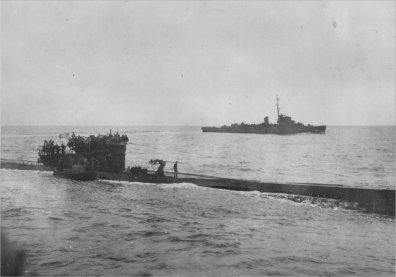 blumenfeld364.jpg The boarding crew on the U-873 with the USS Durant in the background